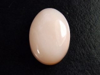 Opal from Peru 10,87 Ct. - rose color - oval cabochon