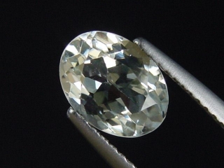 Sillimanite 1,81 Ct. oval faceted - Balangoda, Sri Lanka