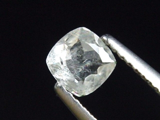Euclase 0,41 Ct. rare cushion cut - Bahia, Brazil