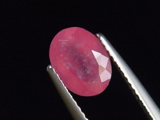 Rhodochrosit 2,14 Ct. Oval facettiert - Minas Capiniatas, Argentinien