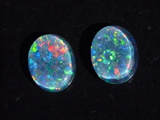Opal pair 10 x 8 mm oval cabochon triplet - Australia