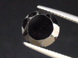 Schwarzer Spinell 4,91 Ct. rund Sri Lanka