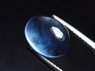 Fluorite 5,14 Ct. intense blue green cabochon - Erongo, Namibia