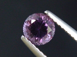 Spinel 0,79 Ct. round Sri Lanka