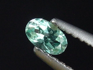 Vanadium Beryl 0,19 Ct. oval - Minas Gerais, Brazil