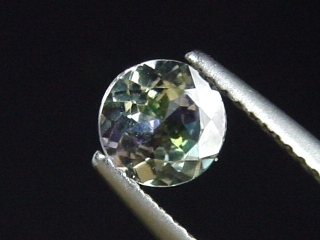 Zoisite / Tanzanite 0,84 Ct. bicolor natural - Merelani, Tanzania