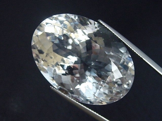 Clear Quartz 84,02 Ct. oval cut