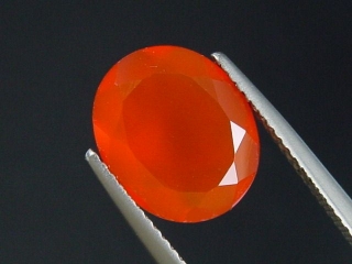 Karneol 3,44 Ct. leuchtendes orangerot 12 x 10 mm Oval Indien