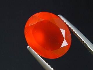 Karneol 3,60 Ct. leuchtendes orangerot 12 x 10 mm Oval Indien