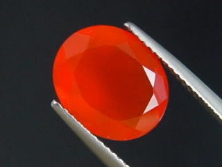 Karneol 3,65 Ct. leuchtendes orangerot 12 x 10 mm Oval Indien