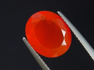 Karneol 3,70 Ct. leuchtendes orangerot 12 x 10 mm Oval Indien