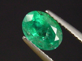 Emerald 1,11 Ct. fine green oval Colombia