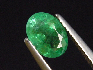 Smaragd 1,14 Ct. feines Grün 7,5 x 5,5 mm Oval Kolumbien