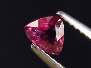 Ruby 0,50 Ct. natural color trillion Tanzania