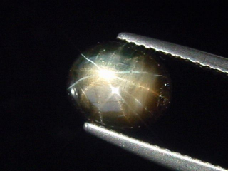 12 Ray Star Sapphire 1,40 Ct. fine star - very rare