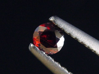 Rutile 0,17 Ct. rust red faceted - Minas Gerais, Brazil