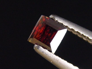 Rutile 0,46 Ct. rust red faceted - Minas Gerais, Brazil