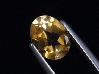 Citrin 1,33 Ct. Oval 8 x 6 mm Brasilien