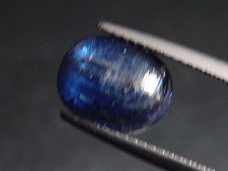Kyanit / Disthen 3,90 Ct. Oval Cabochon Brasilien