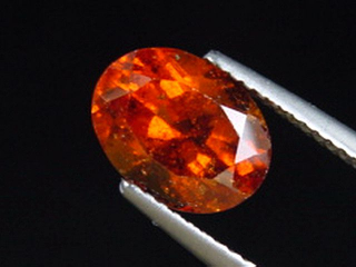 Spessartit Granat 3,24 Ct. Oval 10 x 8 mm Tansania