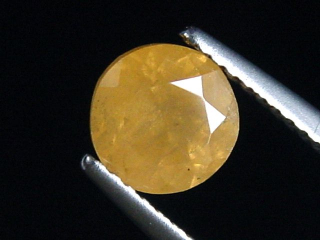 Scheelite 2,72 Ct. round faceted Austria