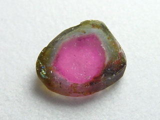 Wassermelonenturmalin 2,32 Ct. polierte Kristallscheibe Brasilien