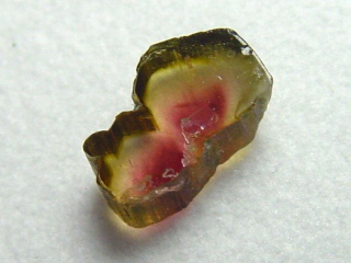 Wassermelonenturmalin 0,90 Ct. polierte Kristallscheibe Brasilien