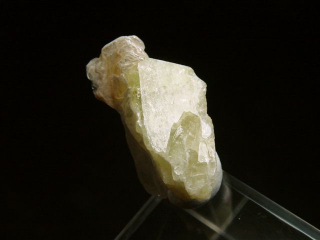 Brazilianite crystal 26 mm - Linopolis, Brazil