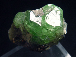 Tsavorit Granat Stufe 24 mm - Merelani, Tansania