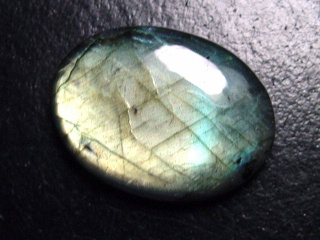Labradorit 37,75 Ct. Oval Cabochon 30 x 23 mm Australien