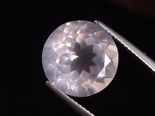 Rosenquarz 7,10 Ct. helles Rosa 13 mm Rund
