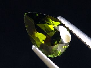 Verdelite / Green Tourmaline 1,20 Ct. pear 9 x 6 mm Brazil