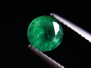 Smaragd 0,93 Ct. Spitzenfarbe 6 mm Rund Kolumbien