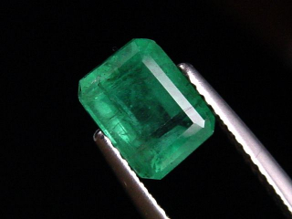 Smaragd 1,70 Ct. feines Grün 7,5 x 5,5 mm Oktagon Kolumbien