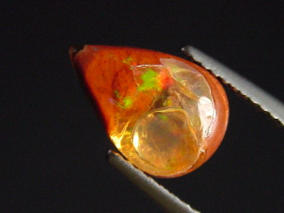 Fire Opal 1,64 Ct. cabochon