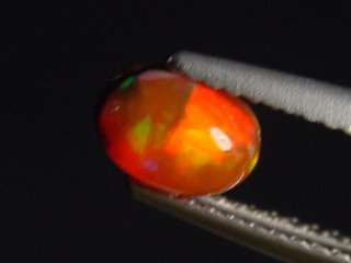 Fire Opal 0,64 Ct. cabochon