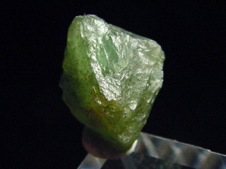 Green tanzanite raw on sale