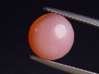 Peruvian Opal 3,27 Ct. round cabochon fine quality