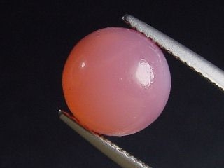 Peruvian Opal 3,32 Ct. round cabochon fine quality