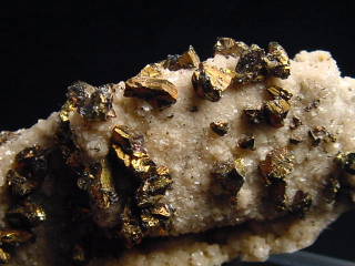 Kupferkies specimen 37 mm Germany