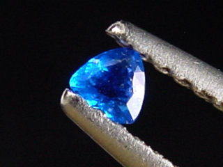 Hauyn / Hauynit 0,06 Ct. 2,5 mm Trillion - Ettringen, Eifel, Deutschland