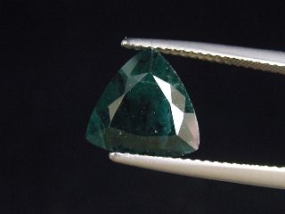 Grandidierite 4,00 Ct. rare faceted trillion Andrahomana, Madag.