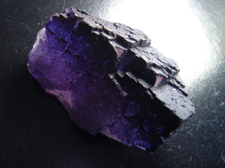 Fluorite crystal specimen 60 mm purple - Mexico