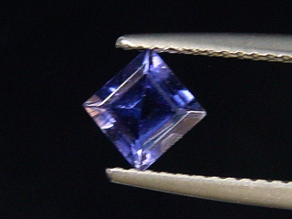 Iolith / Cordierit 0,66 Ct. Spitzenfarbe Carree 5 x 5 mm - Indien
