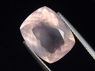 Rose Quartz 9,50 Ct. antique cut