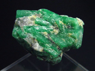 Emerald crystal specimen 33 mm Brazil