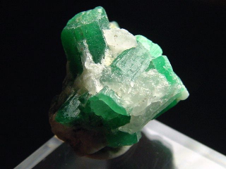 Emerald crystal specimen 20 mm Brazil