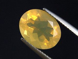 Feueropal 3,31 Ct. Oval 12 x 10 mm Mexiko