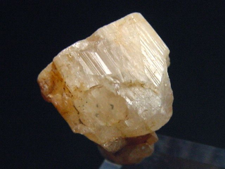 Phenakite crystal 11 mm - Piracicaba, Minas Gerais, Brazil