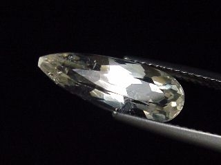 Hiddenite 4,54 Ct. pear cut Pakistan
